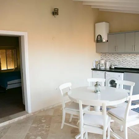 Annemin Harabesi Çeşme