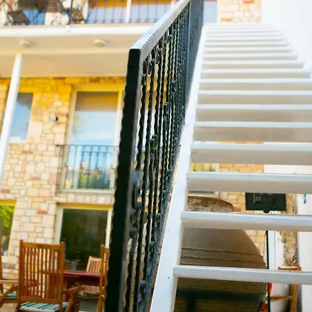 Annemin Harabesi 4* Çeşme